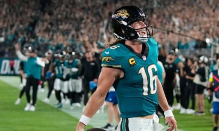 Dramática carrera de Trevor Lawrence da a los Jaguars una victoria 31-28 sobre Mahomes y los Chiefs