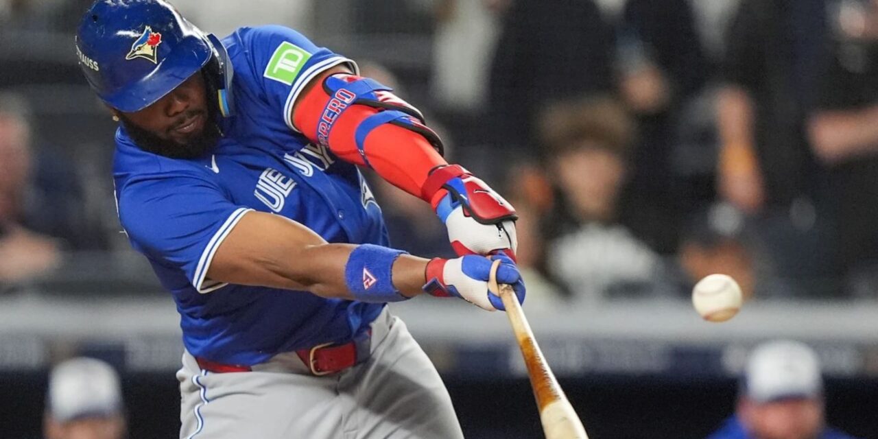 Azulejos someten a Yankees y van a su primera Serie de Campeonato de la Liga Americana desde 2016