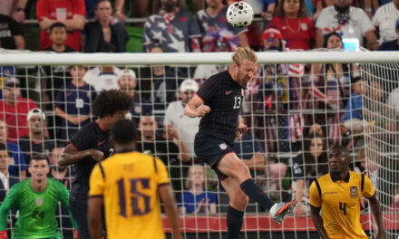 El gol de Balogun en el segundo tiempo le da a Estados Unidos un empate 1-1 contra Ecuador en amistoso