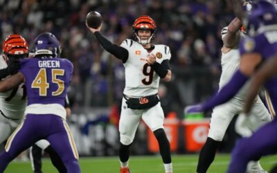 Bengals ganan en el regreso de Burrow, 32-14 sobre Ravens, que pierden 5 balones
