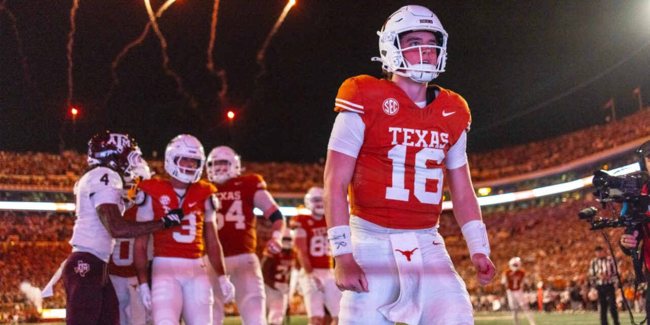 El No. 16 Texas arruina la temporada perfecta del No. 3 Texas A&M por 27-17, eliminando a los Aggies del juego por el título del SEC