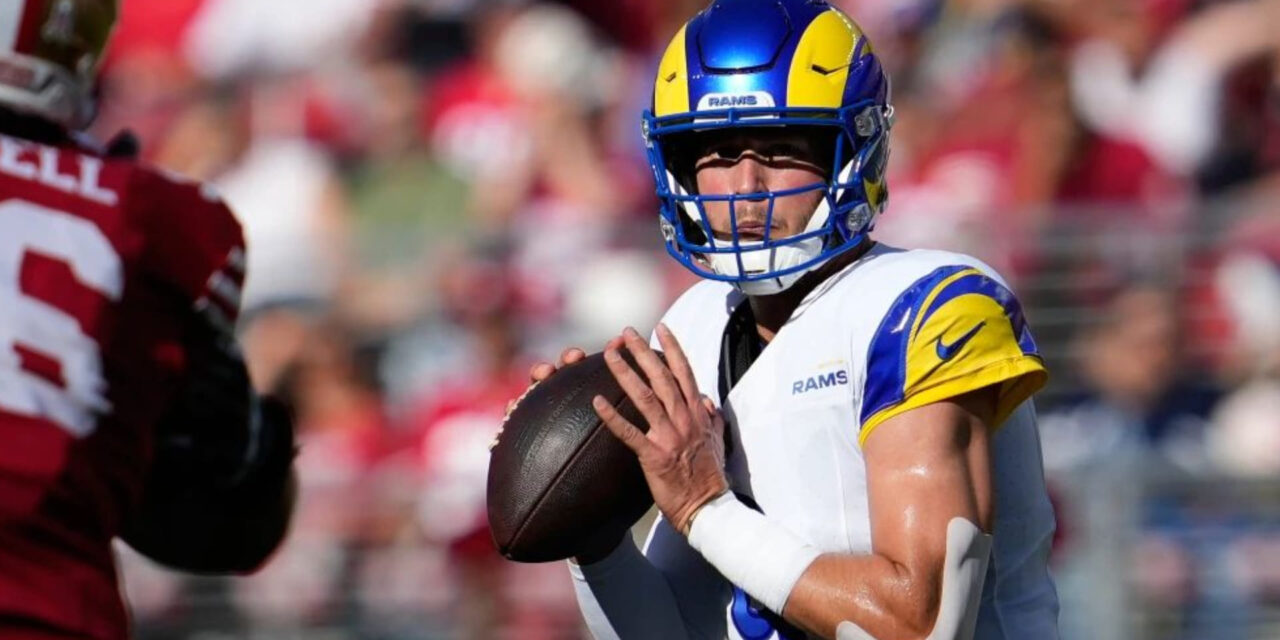 Matthew Stafford lanza cuatro pases de anotación y los Rams vencen 42-26 a los 49ers