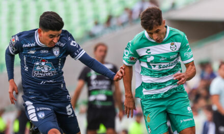 Santos derrota a Pachuca 