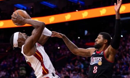 Powell y Ware lideran a Heat a su cuarta victoria consecutiva por 127-117 ante los 76ers