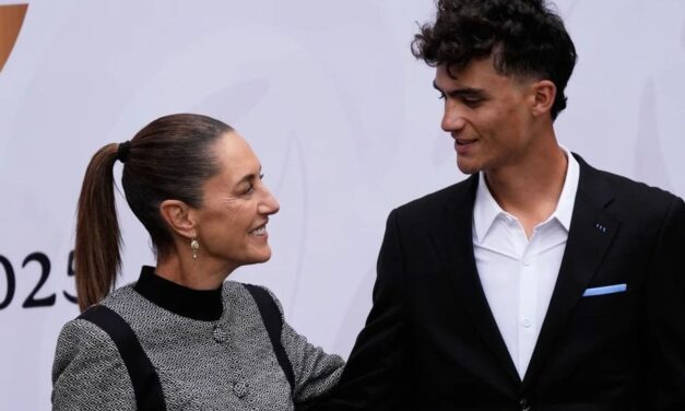 Isaac del Toro y Osmar Olvera reciben el Premio Nacional del Deporte en México