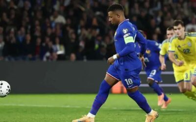 Francia clasifica al Mundial a lo Panenka