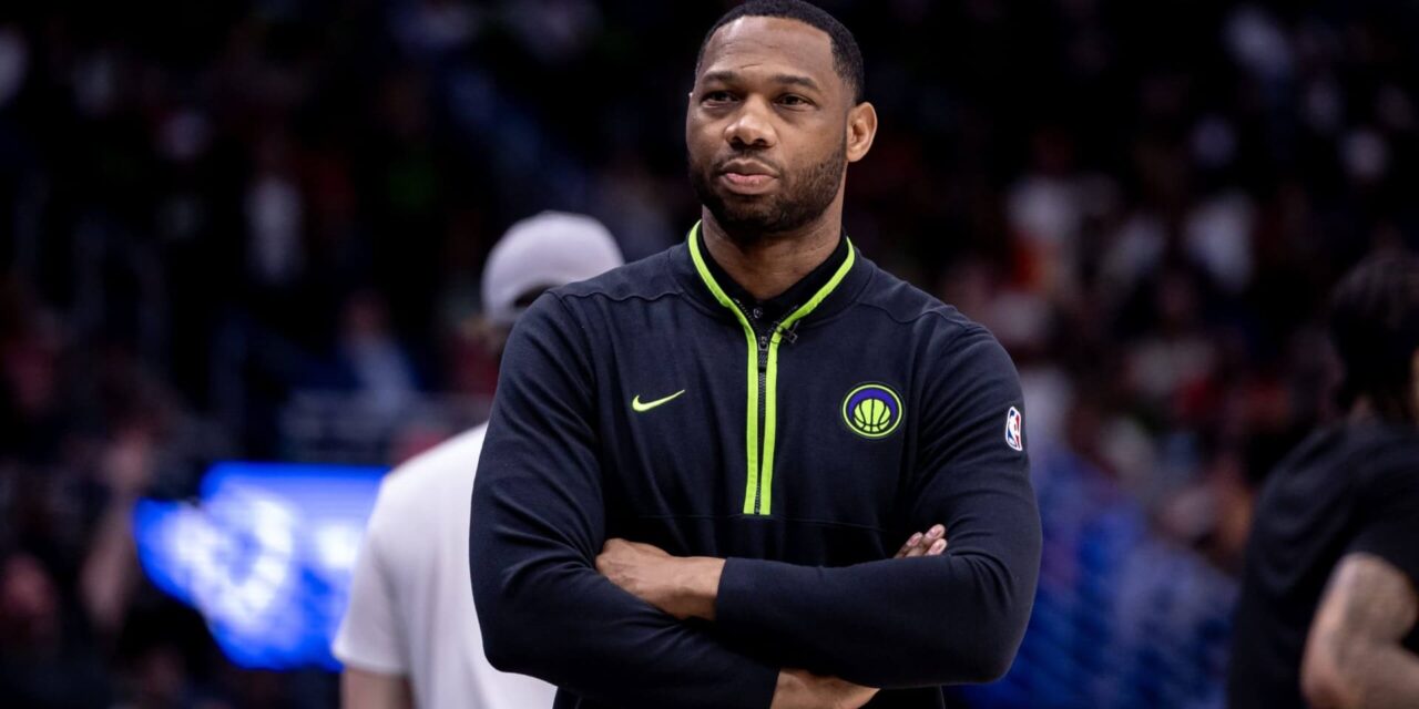 Pelicans despiden a Green tras 12 juegos como coach y nombran a Borrego como interino