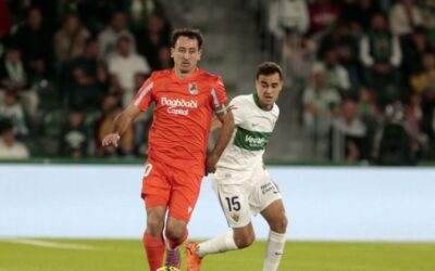 Penalti tardío da a la Real Sociedad un empate en Elche