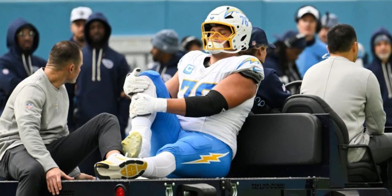 El tackle de los Chargers Joe Alt necesita cirugía tras otra torcedura grave de tobillo