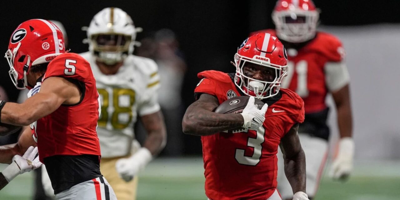 El número 4 Georgia vence al número 23 Georgia Tech por 16-9 para su octava victoria consecutiva en la serie