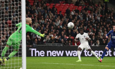 Inglaterra, ya clasificada, continuó su marcha en la eliminatoria