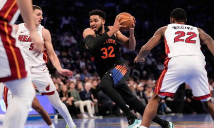Towns y Shamet impulsan a los Knicks a una victoria por 140-130 sobre el Heat en el partido de la Copa NBA.