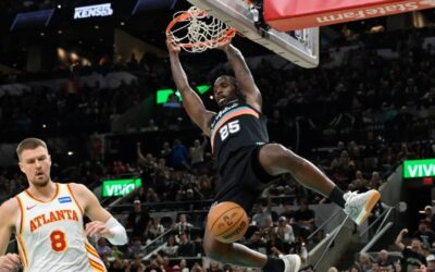 Fox y Jones García guían a Spurs a 3ra victoria consecutiva sin Wembanyama, vencen a Hawks 135-126
