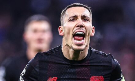 Grimaldo conquista el Etihad en triunfo del Leverkusen