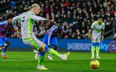 Man City y Aston Villa ganan para mantenerse cerca del líder de la Premier League, Arsenal