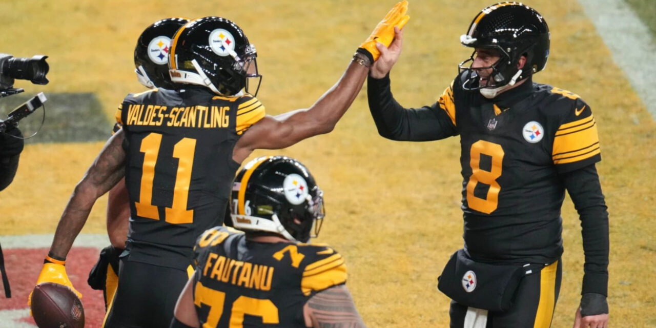 Aaron Rodgers y Steelers derrotaron a Dolphins y se mantuvieron en la cima de la AFC Norte con victoria 28-15