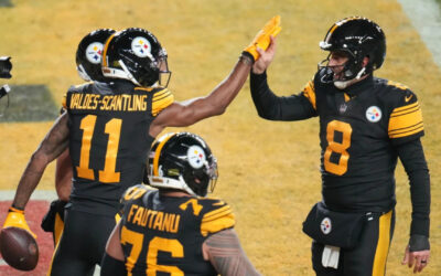 Aaron Rodgers y Steelers derrotaron a Dolphins y se mantuvieron en la cima de la AFC Norte con victoria 28-15