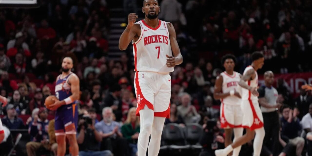 Durant alcanza los 31.000 puntos en su carrera y los Rockets dominan a los Suns