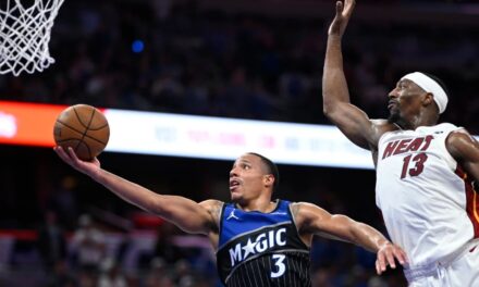 Bane anota 37 puntos para liderar al Magic ante el Heat por 117-108 en los cuartos de final de la Copa NBA.