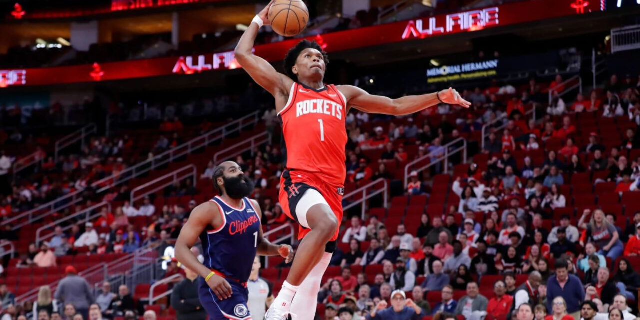 Thompson suma 20 puntos, 9 rebotes y 8 asistencias, Rockets vencen a Clippers 115-113