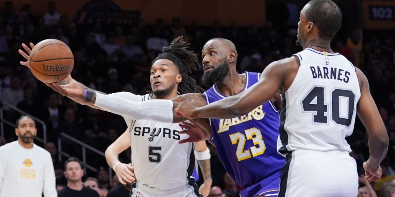 Stephon Castle anota 30 para llevar a los Spurs a las semifinales de la Copa NBA con una victoria de 132-119 sobre los Lakers.