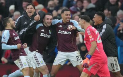 Aston Villa sorprende y vence al Arsenal con un gol tardío de Emiliano Buendía