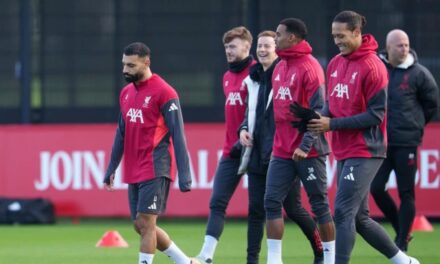 Liverpool fulmina a Salah para la Champions tras conflicto con Slot