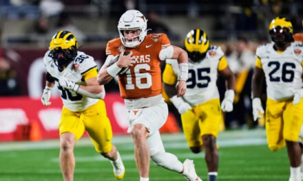 Manning lidera a Texas con brazo y piernas para vencer 41-27 a Michigan en el Citrus Bowl