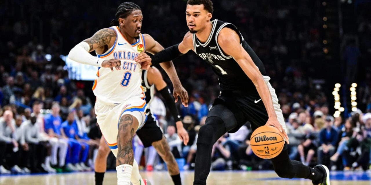 Spurs doblegan 117-102 a Thunder, su 3ª victoria ante los campeones de la NBA en 2 semanas