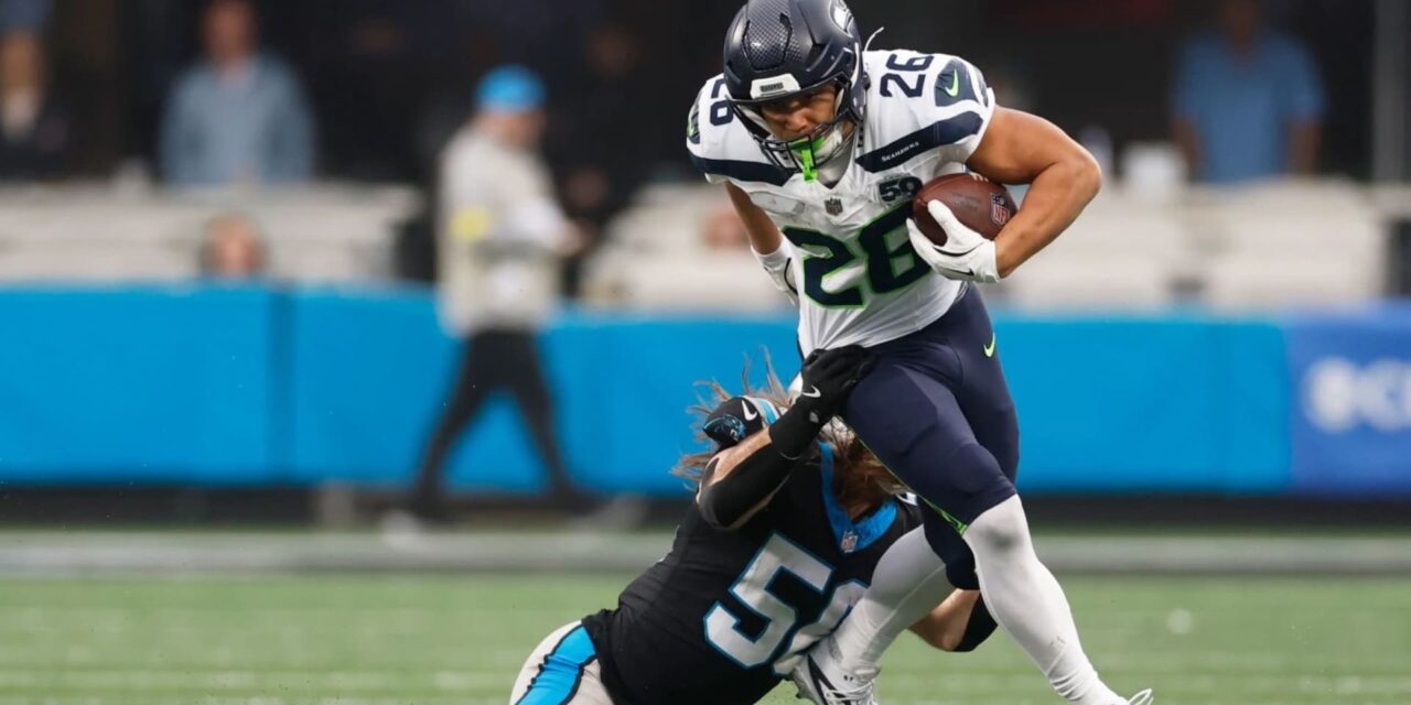Seahawks se acercan al primer puesto de la NFC con victoria 27-10 sobre Panthers
