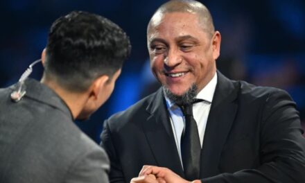 Roberto Carlos dice que se está ‘recuperando bien’ después de someterse a un procedimiento en Brasil