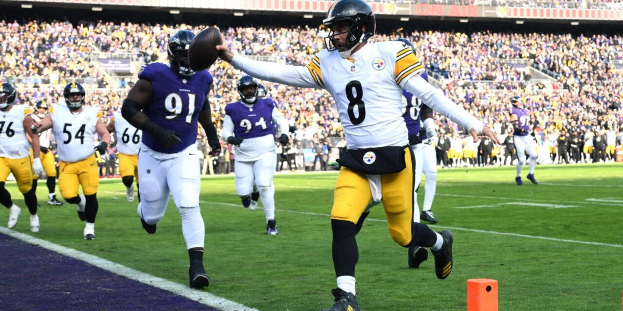 Reacción tardía ayuda a Steelers a vencer 27-22 a Ravens y liderar su división en solitario