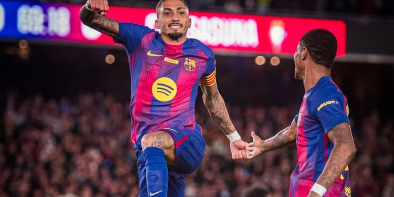 Un doblete de Raphinha hace más líder al Barça