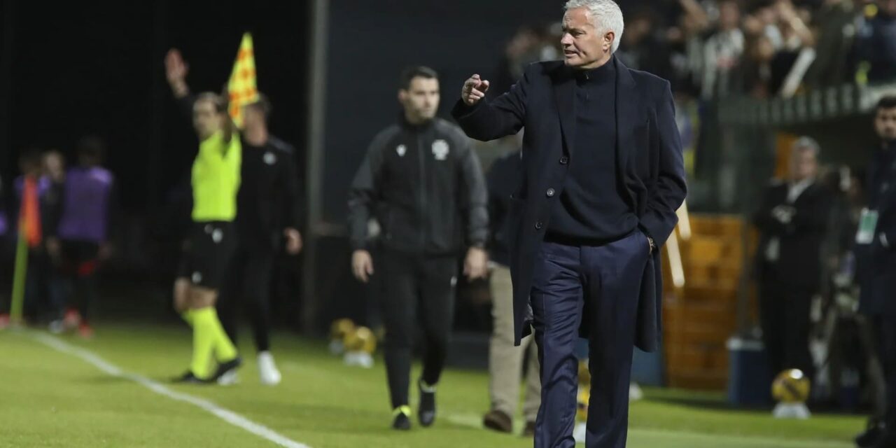 Mourinho propone recurrir a árbitros extranjeros en caso de huelga en Portugal