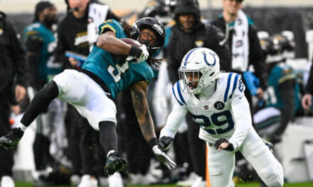 Jaguars superan 36-19 a Colts que pierden a Daniel Jones por lesión