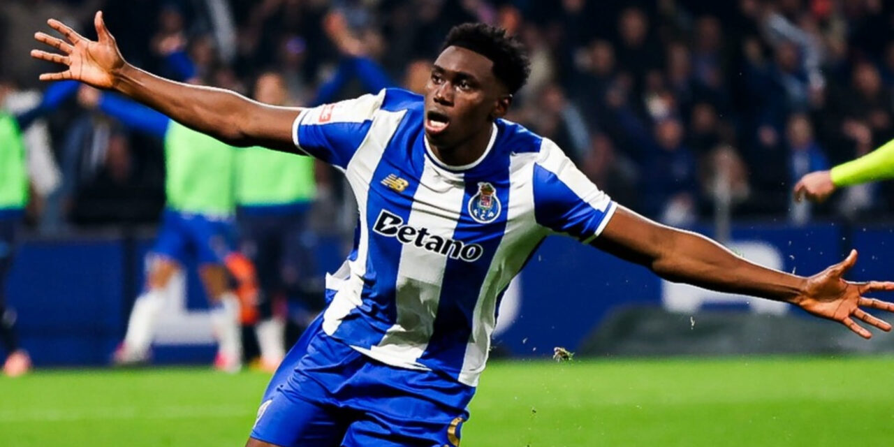 Samu marca dos goles y el Porto vence 2-0 al AFS