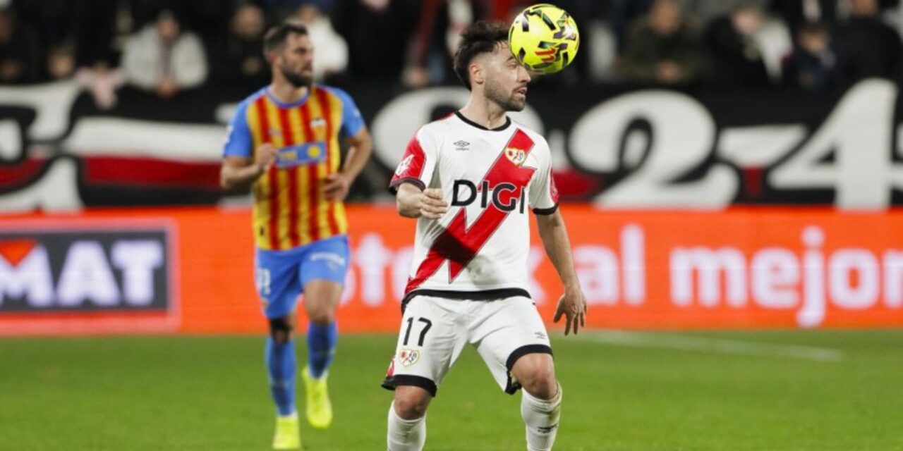 Valencia remonta y empata ante Rayo Vallecano en La Liga