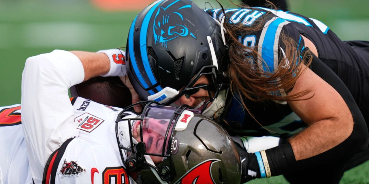 Bryce Young lanza 2 touchdowns y los Panthers finalmente vencieron a los Bucs 23-20