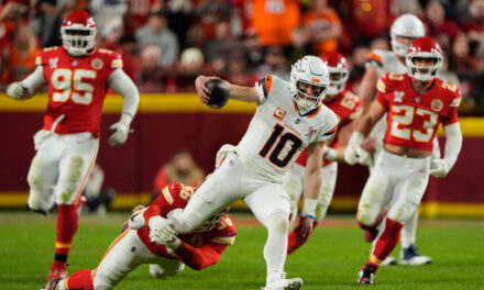 Pase agónico de Nix y defensa de Broncos aseguran victoria de 20-13 sobre Chiefs