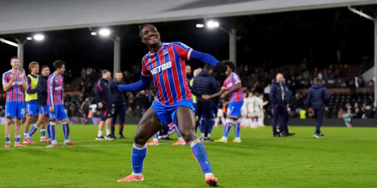 Guehi lleva al Crystal Palace al cuarto lugar en la Liga Premier con un gol tardío