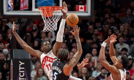 Jamal Shead anota 19 puntos y los Raptors remontan una desventaja de 21 para 107-106 al Magic