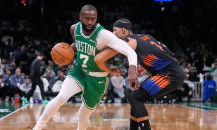 Los Celtics resisten el ataque tardío de los Knicks y ganan 123-117 en la revancha de la semifinal del Este