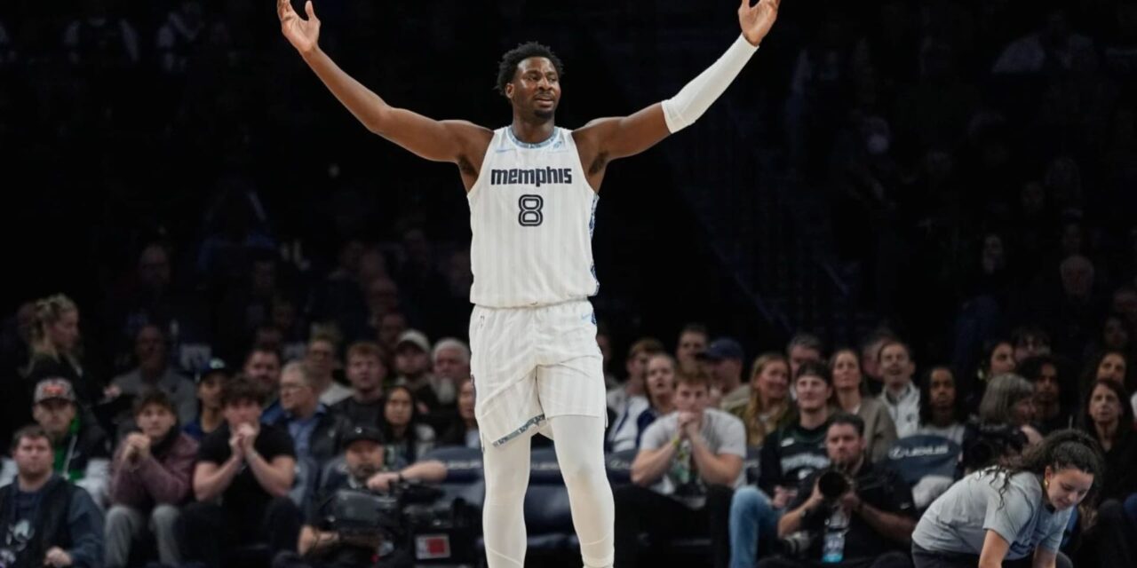 Jackson anota 28 puntos, Landale encesta 4 triples y Grizzlies vencen 116-110 a Timberwolves