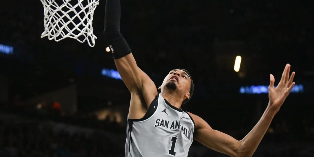 Victor Wembanyama lidera a los Spurs a una victoria de 126-98 contra los Hawks