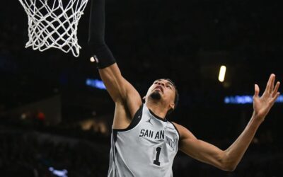 Victor Wembanyama lidera a los Spurs a una victoria de 126-98 contra los Hawks