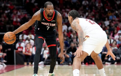 Kevin Durant anota 30 puntos para llevar a los Rockets a una victoria dominante sobre los Cavaliers