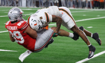 Miami vence al campeón nacional defensor Ohio State 24-14 en los cuartos de final en el Cotton Bowl