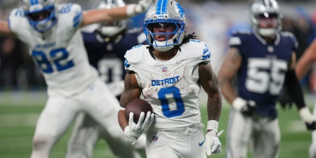 Jahmyr Gibbs anota 3 veces y Lions logran victoria importante, 44-30 sobre Cowboys