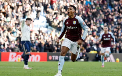 Villa vence 3-1 a Forest y sube al segundo lugar en la Liga Premier