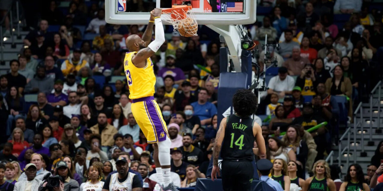 James y Doncic anotan 30 cada uno para ayudar a los Lakers a contener a los Pelicans 111-103